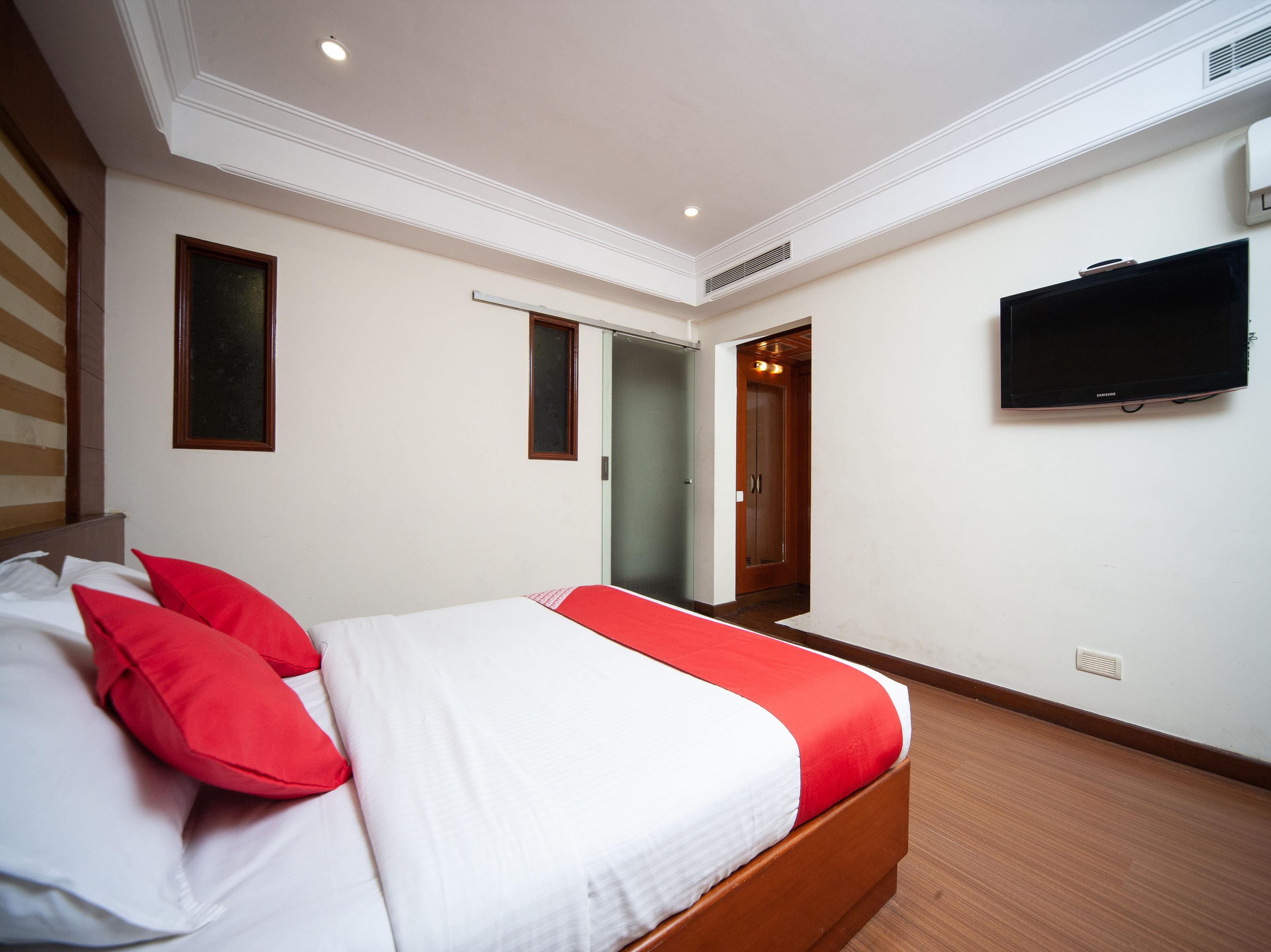 Capital O 6229 Ilara Hotels And Resorts Siruseri Eksteriør billede